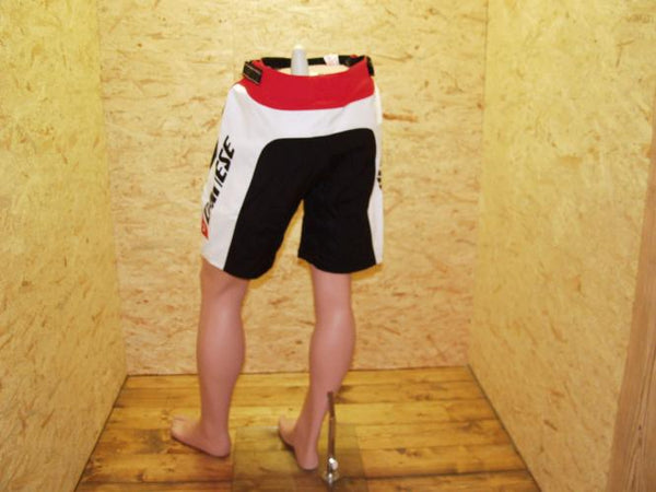Roar evo short L | schwarz/weiß/rot